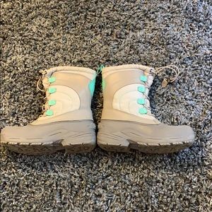 Almost New Northface snow boots
